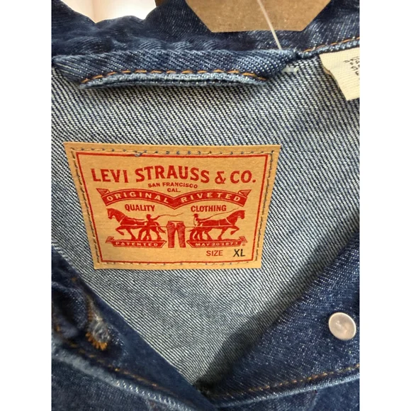 Women's Levi's '90s Trucker Jean Jacket size XL Denim Jacket NWT Dark Wash - Picture 11 of 12